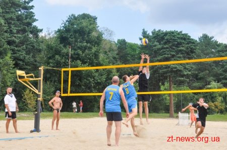 У Житомирі проходить чемпіонат області з пляжного волейболу серед чоловіків