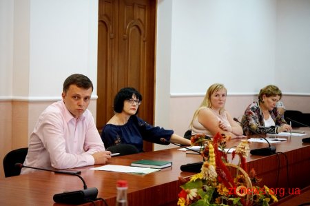 За проживання переселенців та лікування учасників АТО установам перерахують майже пів мільйона грн.