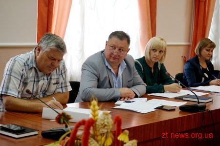За проживання переселенців та лікування учасників АТО установам перерахують майже пів мільйона грн.