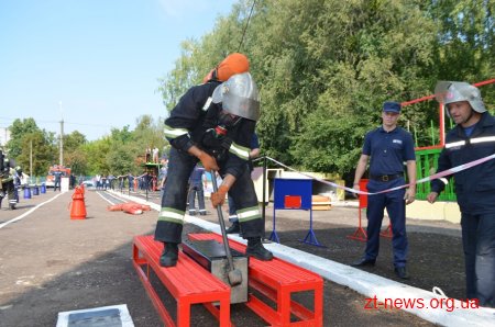 Найкращого пожежного-рятувальника області визначили у Житомирі