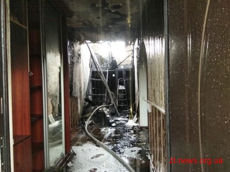 Під Житомиром блискавка влучила в будинок