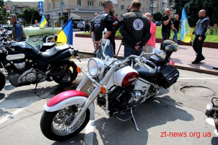 Учасники мотопробігу «За єдність» відвідали Житомир