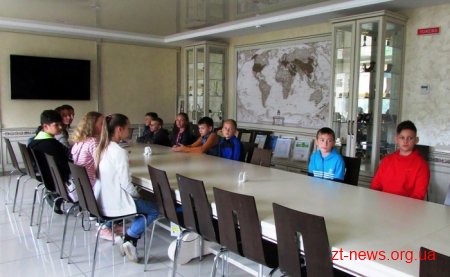 Діти учасників АТО відвідали Музей космонавтики та познайомились із процесом виготовлення морозива