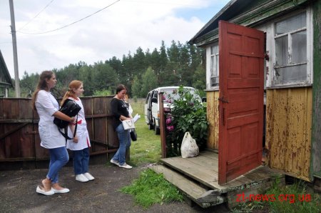 До Ігоря Гундича на "гарячу" лінію звернулась пенсіонерка з проханням допомогти їй з лікуванням
