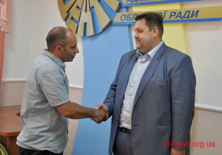 Ігор Гундич вручив професійні велосипеди найкращим спортсменкам області