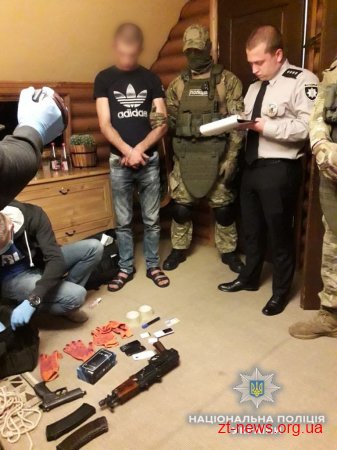 Правоохоронці на Житомирщині затримали лідера та кілера однієї з найбільших злочинних організацій
