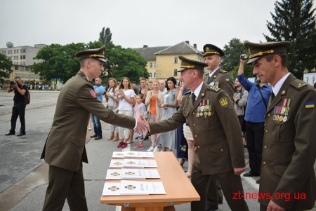 У Житомирському військовому інституті 79 молодих офіцерів отримали дипломи