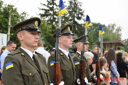 У Житомирському військовому інституті 79 молодих офіцерів отримали дипломи