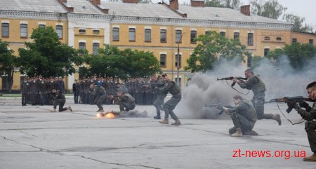 У Житомирському військовому інституті 79 молодих офіцерів отримали дипломи