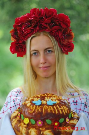 Українські дизайнери представили колекції національного вбрання на етно-фешн-шоу «Аристократична Україна»