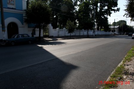 На вулиці Перемоги продовжуються роботи з капітального ремонту покриття проїжджої частини