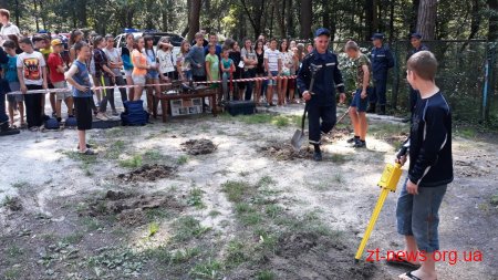 У таборі Супутник діти спробували себе у ролі рятувальників