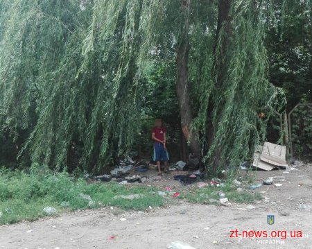 У Коростені двоє злодіїв побили чоловіка та відібрали у нього велосипед