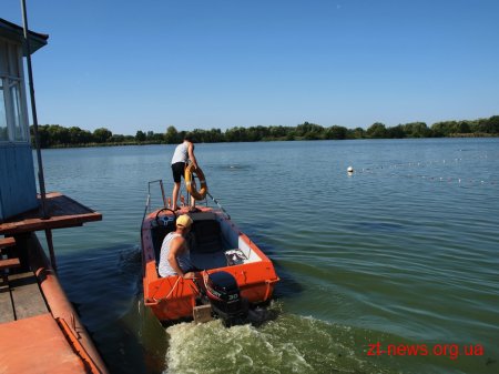 У Бердичеві рятувальники показали майстер-клас із безпечної поведінки на воді
