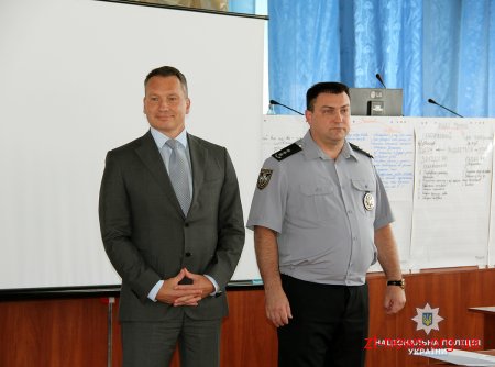У Житомирі працівників служби «102» навчають виявляти домашнє насильство з перших секунд розмови