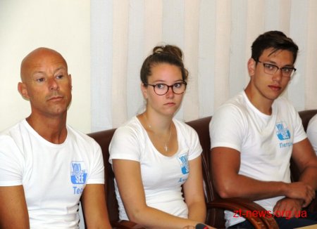 Вікторія Краснопір зустрілася із волонтерами з Голландії, які вже втретє відвідують Житомир
