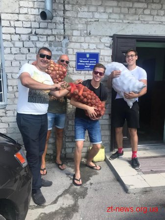 Вікторія Краснопір зустрілася із волонтерами з Голландії, які вже втретє відвідують Житомир
