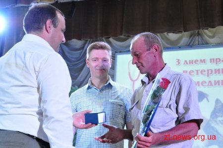 Працівники ветеринарної медицини Житомирщини отримали відзнаки з нагоди професійного свята