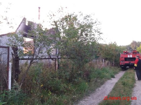Під час пожежі в дачному будинку рятувальники виявили загиблого чоловіка