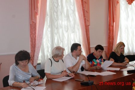 Два комунальних заклади області залишились без директорів