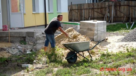 У Коростишеві завершують реконструкцію будинку дитячої творчості