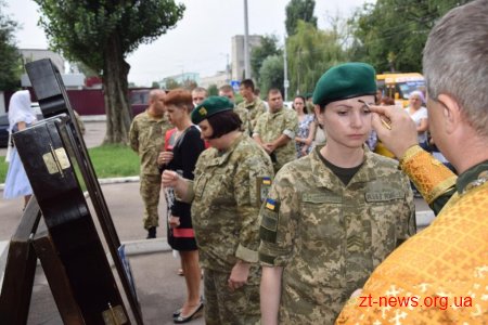 В капличці Покрови Пресвятої Богородиці відбувся молебень біля чудотворних ікони з гори Афон