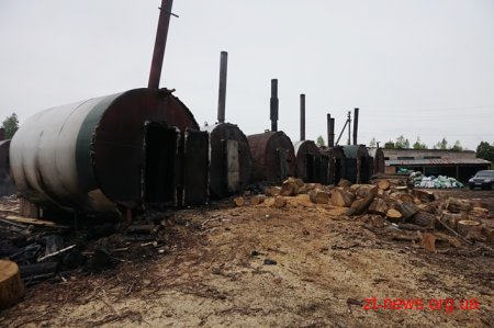 На Житомирщині продовжують перевіряти легальність підприємницької діяльності з випалювання вугілля