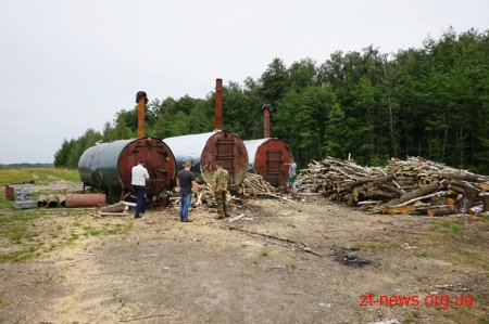 На Житомирщині продовжують перевіряти легальність підприємницької діяльності з випалювання вугілля