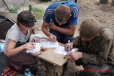 На Житомирщині продовжують перевіряти легальність підприємницької діяльності з випалювання вугілля