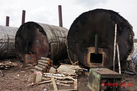 На Житомирщині продовжують перевіряти легальність підприємницької діяльності з випалювання вугілля