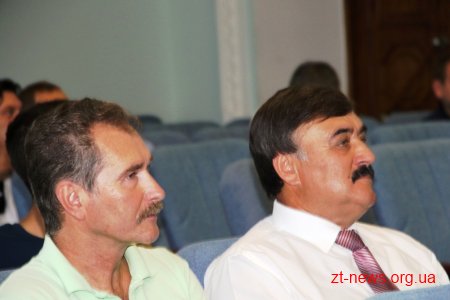 Міський голова нагородив керівника хору «Gloria» відзнакою «За заслуги перед містом»