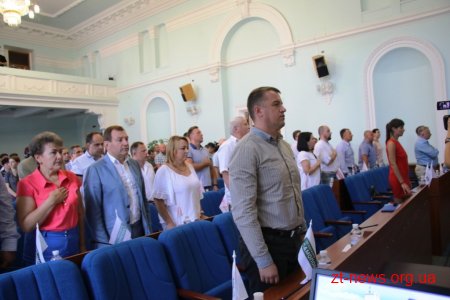 Міський голова нагородив керівника хору «Gloria» відзнакою «За заслуги перед містом»