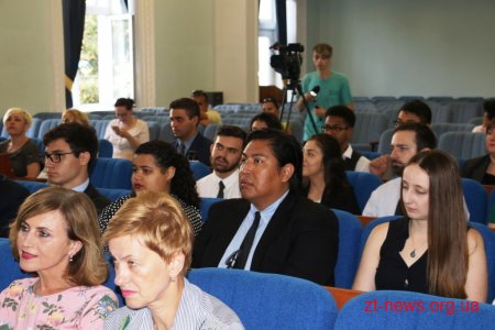 До Житомира приїхали волонтери Корпусу Миру