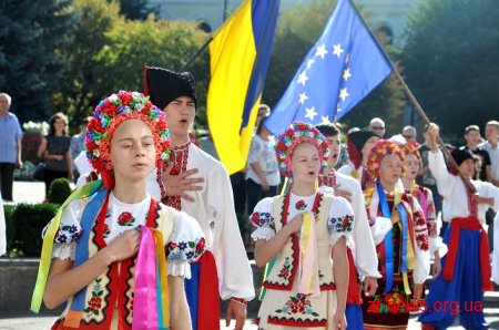 Сотні житомирян долучились до відзначення Дня Державного Прапора України