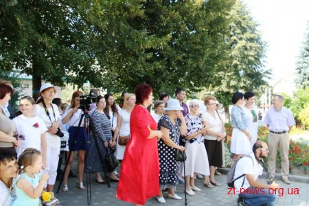 У Житомирі презентували оновлену Ляльку-мотанку