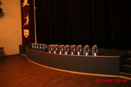 У Житомирі діти пільгових категорій отримали ранці з канцтоварами