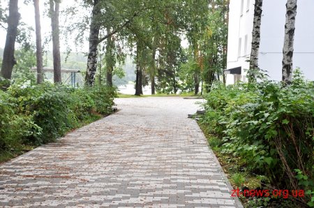 У Центрі вертебрології на 80% завершили благоустрій та підготували всі стіни до фарбування
