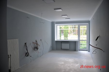 У Центрі вертебрології на 80% завершили благоустрій та підготували всі стіни до фарбування