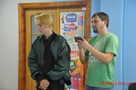 В рамках проведення кінофестивалю «ЖУК» його організатори проводять тематичні зустрічі з учасниками