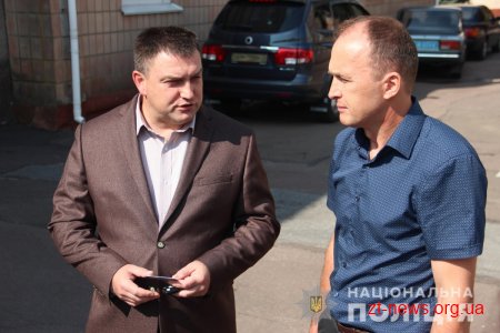 Поліцейські Житомирщини повернули волонтерам мікроавтобус, відібраний сепаратистами у зоні АТО
