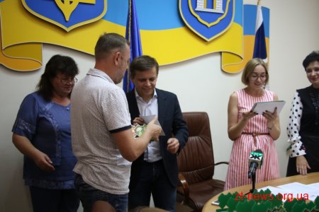 Кращих організаторів оздоровлення та відпочинку дітей в Житомирі нагородили відзнаками