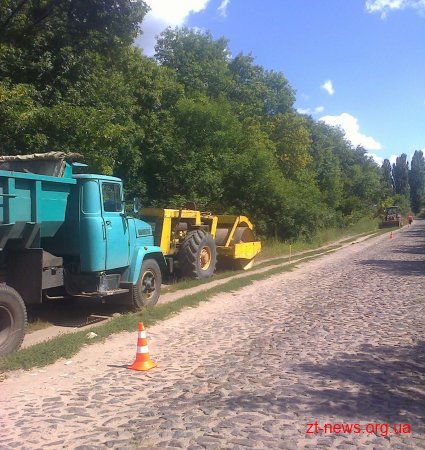 На дорозі Парипси-Почуйки продовжуються роботи з розширення дороги