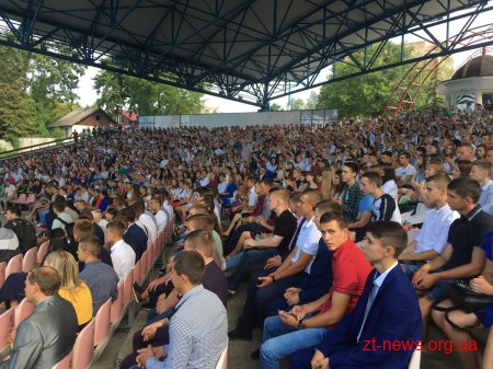 Міський голова привітав студентів ЖНАЕУ з початком нового навчального року