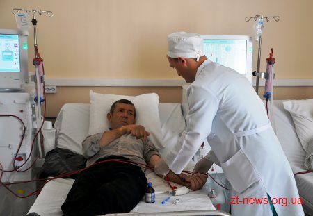 Перші 5 пацієнтів отримали якісну послугу у новому відділенні гемодіалізу у Овручі