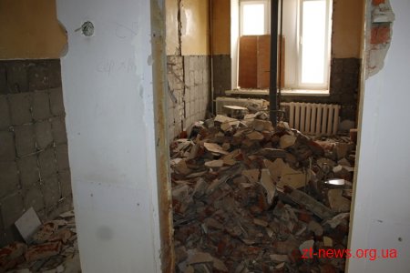 В обласній лікарні розпочали ремонт реанімаційних відділень