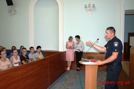 Близько 200 волонтерів візьмуть участь в організації та проведенні "Нова Пошта Космічний Напівмарафон"