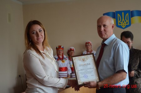 У Корольовській та Богунській районних радах відзначили переможців конкурсу "Мій ошатний район"