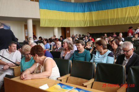 У Корольовській та Богунській районних радах відзначили переможців конкурсу "Мій ошатний район"