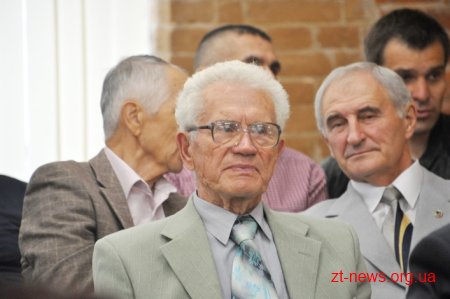Ігор Гундич вручив спортсменам грошові сертифікати на придбання спортивного інвентарю