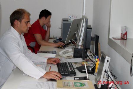 В обласній лікарні медики обговорили реформу галузі охорони здоров'я та оглянули відділення